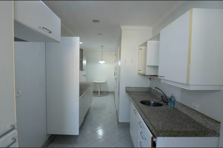 Apartamento à venda com 124m², 3 quartos e 2 vagasCozinha