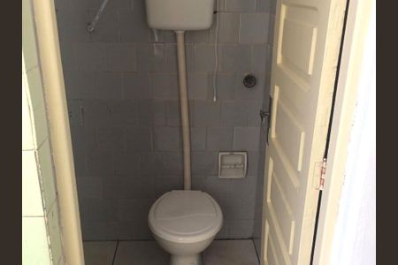 Apartamento à venda com 70m², 2 quartos e sem vagaBanheiro