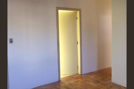 Sala de apartamento à venda com 2 quartos, 70m² em Mont’Serrat, Porto Alegre