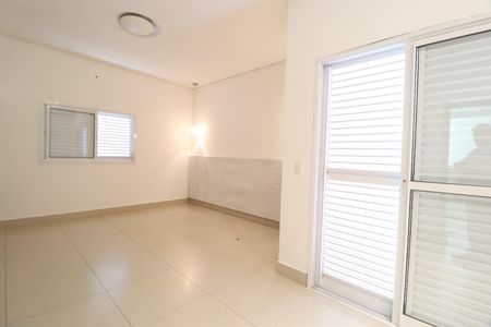 Casa de condomínio para alugar com 350m², 4 quartos e 6 vagasSuíte 3