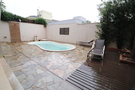 Casa de condomínio para alugar com 350m², 4 quartos e 6 vagasÁrea comum - Piscina