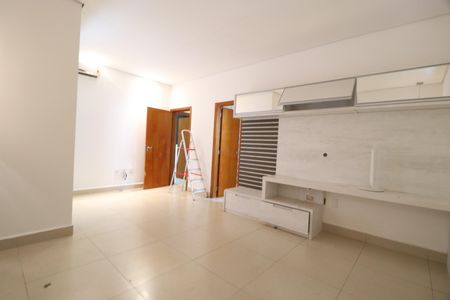 Casa de condomínio para alugar com 350m², 4 quartos e 6 vagasSuíte 3