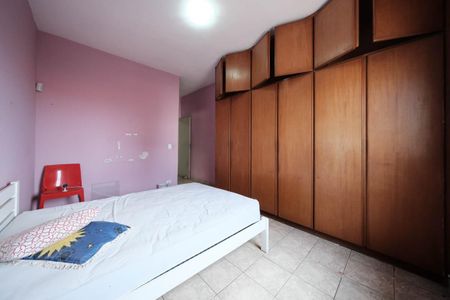 Casa à venda com 90m², 3 quartos e 3 vagasSuíte