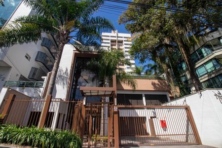 Apartamento à venda com 600m², 6 quartos e 5 vagasFachada