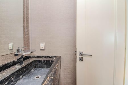 Apartamento à venda com 600m², 6 quartos e 5 vagasLavabo