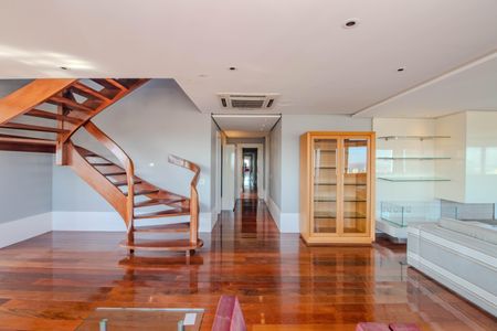 Apartamento à venda com 600m², 6 quartos e 5 vagasSala