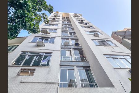 Apartamento à venda com 60m², 1 quarto e sem vaga Apartamento à venda com 60m², 1 quarto e sem vagaFachada