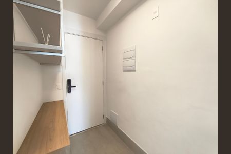 Apartamento à venda com 65m², 2 quartos e 1 vagaEntrada
