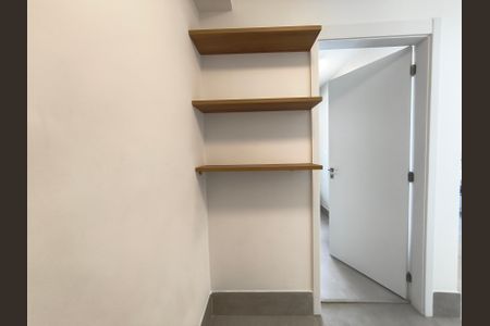 Apartamento à venda com 65m², 2 quartos e 1 vagaEntrada