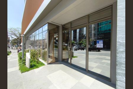 Apartamento à venda com 65m², 2 quartos e 1 vagaFachada + Portaria