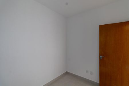 Quarto 1 de apartamento para alugar com 2 quartos, 38m² em Jardim Aricanduva, São Paulo
