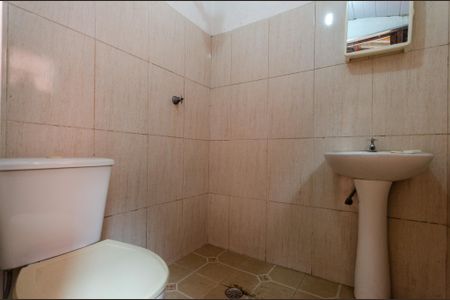 Casa de condomínio à venda com 120m², 2 quartos e 1 vaga Casa de condomínio à venda com 120m², 2 quartos e 1 vagaBanheiro de serviço