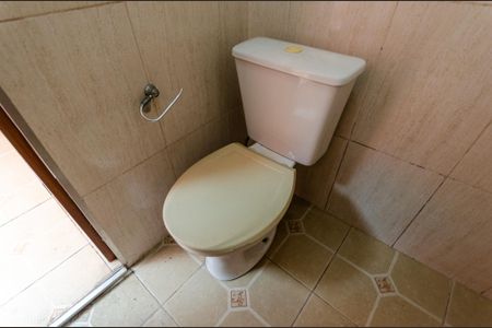 Casa de condomínio à venda com 120m², 2 quartos e 1 vaga Casa de condomínio à venda com 120m², 2 quartos e 1 vagaBanheiro de serviço