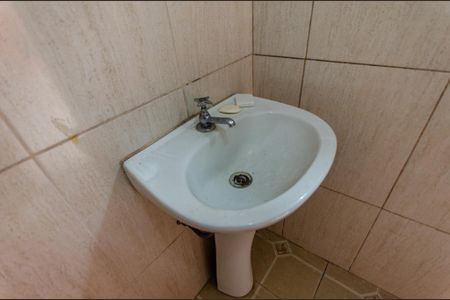 Casa de condomínio à venda com 120m², 2 quartos e 1 vaga Casa de condomínio à venda com 120m², 2 quartos e 1 vagaBanheiro de serviço