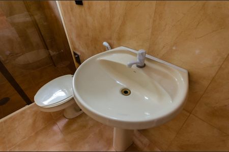 Casa de condomínio à venda com 120m², 2 quartos e 1 vaga Casa de condomínio à venda com 120m², 2 quartos e 1 vagaBanheiro