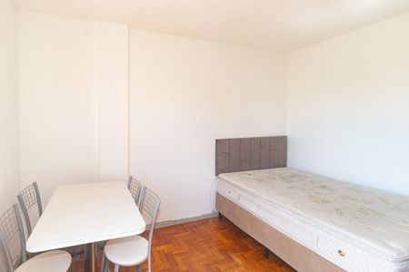 Quarto  de apartamento para alugar com 1 quarto, 33m² em Cidade Baixa, Porto Alegre