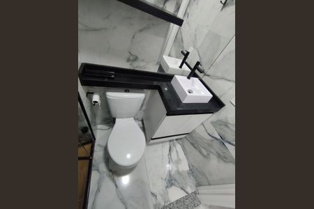 Apartamento para alugar com 33m², 2 quartos e sem vagaBanheiro