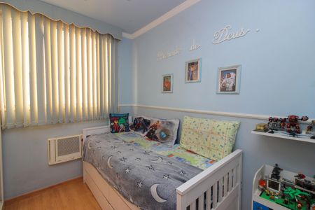 Quarto 1 de apartamento para alugar com 2 quartos, 60m² em Cascadura, Rio de Janeiro