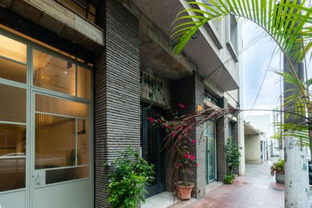 Apartamento à venda com 85m², 2 quartos e sem vagaFachada