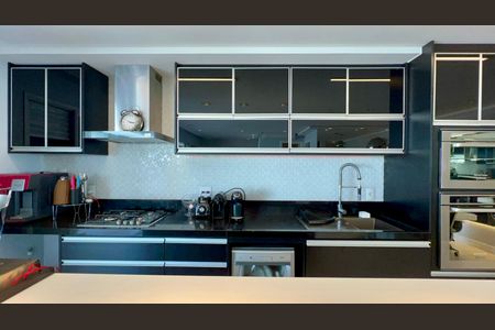 Apartamento para alugar com 90m², 1 quarto e 2 vagas Apartamento para alugar com 90m², 1 quarto e 2 vagasCozinha