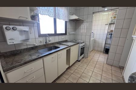 Apartamento à venda com 90m², 3 quartos e 2 vagasCozinha