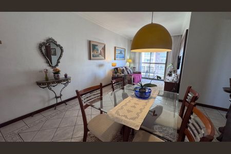 Apartamento à venda com 90m², 3 quartos e 2 vagasSala