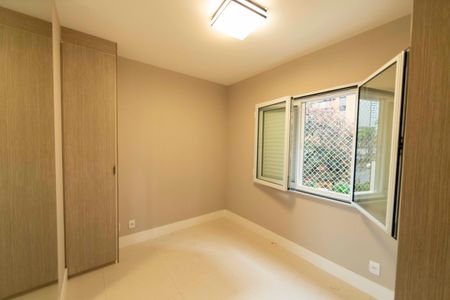 Apartamento à venda com 107m², 3 quartos e 2 vagasQuarto