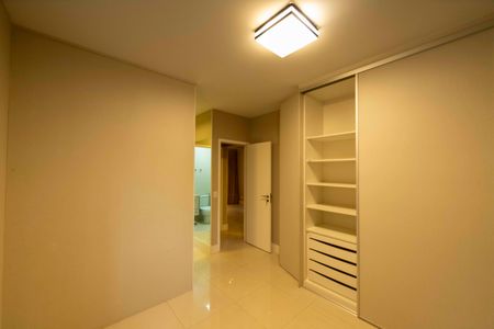 Apartamento à venda com 107m², 3 quartos e 2 vagasSuíte