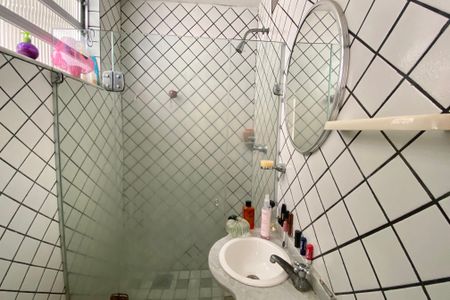 Apartamento à venda com 70m², 2 quartos e sem vagaBanheiro da Suíte