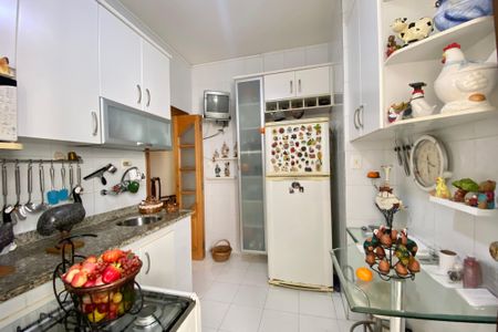 Apartamento à venda com 70m², 2 quartos e sem vagaCozinha