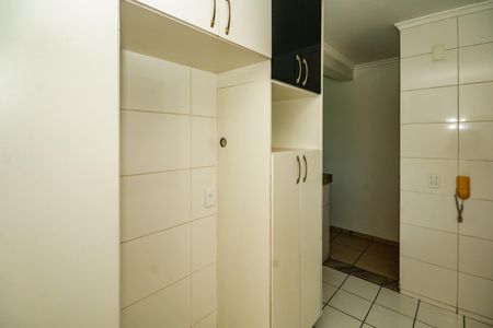 Apartamento para alugar com 63m², 2 quartos e 1 vagaÁrea de Serviço