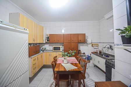 Apartamento para alugar com 64m², 2 quartos e 1 vagaCozinha