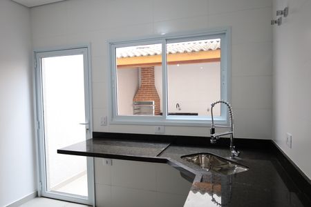 Casa à venda com 114m², 3 quartos e 2 vagasCozinha