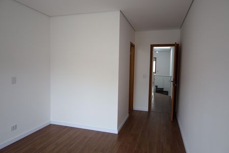 Casa à venda com 114m², 3 quartos e 2 vagasSuíte