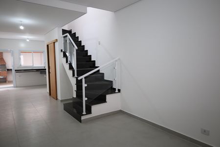 Casa à venda com 114m², 3 quartos e 2 vagasSala