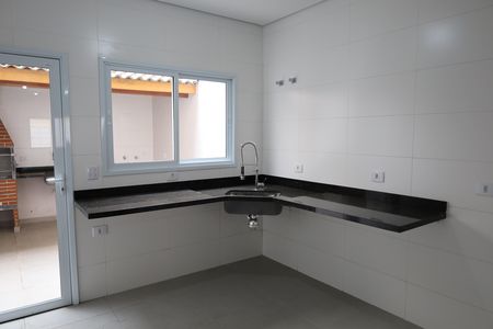 Casa à venda com 114m², 3 quartos e 2 vagasCozinha
