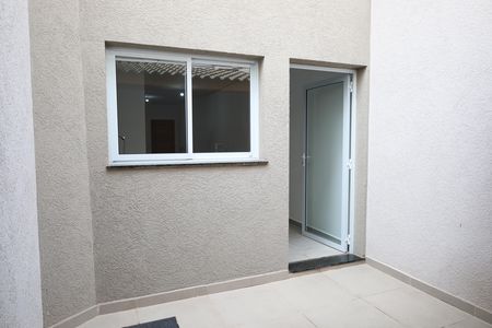 Casa à venda com 114m², 3 quartos e 2 vagasÁrea Externa