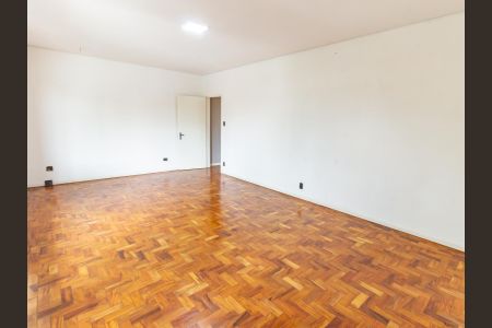 Casa à venda com 220m², 4 quartos e 3 vagas Casa à venda com 220m², 4 quartos e 3 vagasQuarto 4