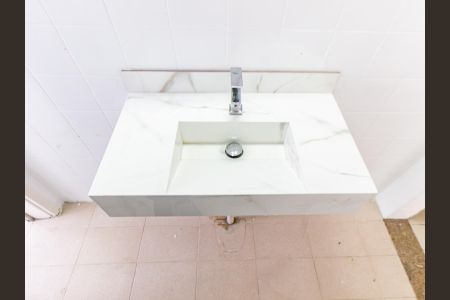 Casa à venda com 220m², 4 quartos e 3 vagas Casa à venda com 220m², 4 quartos e 3 vagasBanheiro 2