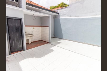 Casa à venda com 220m², 4 quartos e 3 vagas Casa à venda com 220m², 4 quartos e 3 vagasÁrea de Serviço
