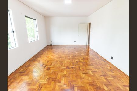 Casa à venda com 220m², 4 quartos e 3 vagas Casa à venda com 220m², 4 quartos e 3 vagasQuarto 4