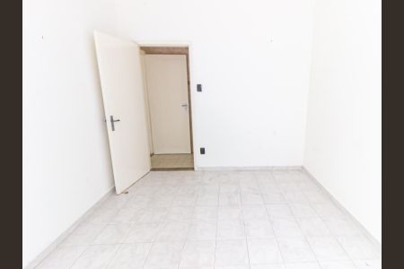 Casa à venda com 220m², 4 quartos e 3 vagas Casa à venda com 220m², 4 quartos e 3 vagasQuarto 1