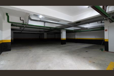 Apartamento à venda com 44m², 2 quartos e sem vaga Apartamento à venda com 44m², 2 quartos e sem vagaGaragem