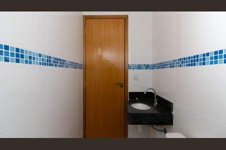 Apartamento à venda com 44m², 2 quartos e sem vaga Apartamento à venda com 44m², 2 quartos e sem vagaBanheiro Social
