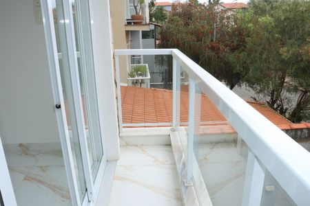 Sacada de casa de condomínio para alugar com 3 quartos, 158m² em Jardim Nova Coimbra, Cotia