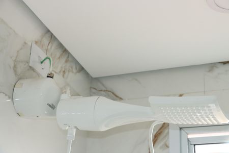 Casa de condomínio para alugar com 158m², 3 quartos e 4 vagasBanheiro da Suíte