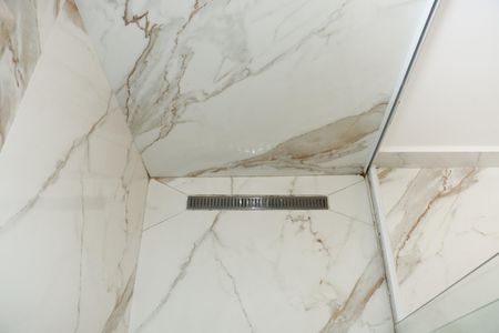 Casa de condomínio para alugar com 158m², 3 quartos e 4 vagasBanheiro Social