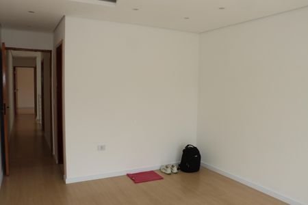 Casa de condomínio para alugar com 158m², 3 quartos e 4 vagasSuíte