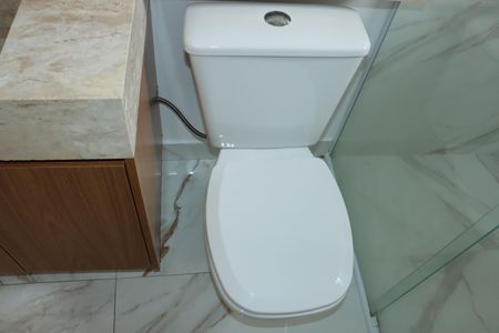 Casa de condomínio para alugar com 158m², 3 quartos e 4 vagasBanheiro Social