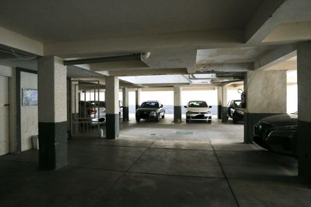 Apartamento à venda com 75m², 2 quartos e 1 vaga Apartamento à venda com 75m², 2 quartos e 1 vagaGaragem